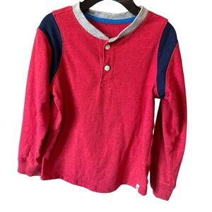 Baby Gap boys long sleeve henley shirt with 2 buttons in front.